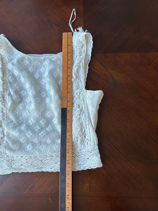 Zara Cream Lace Knit Cropped Tank - Picture 4 of 7